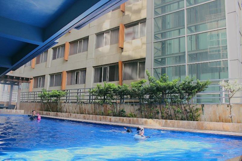 2 Bedroom Condo Unit With City And Mountain View Cebu Eksteriør billede