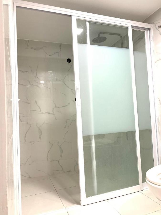 2 Bedroom Condo Unit With City And Mountain View Cebu Eksteriør billede