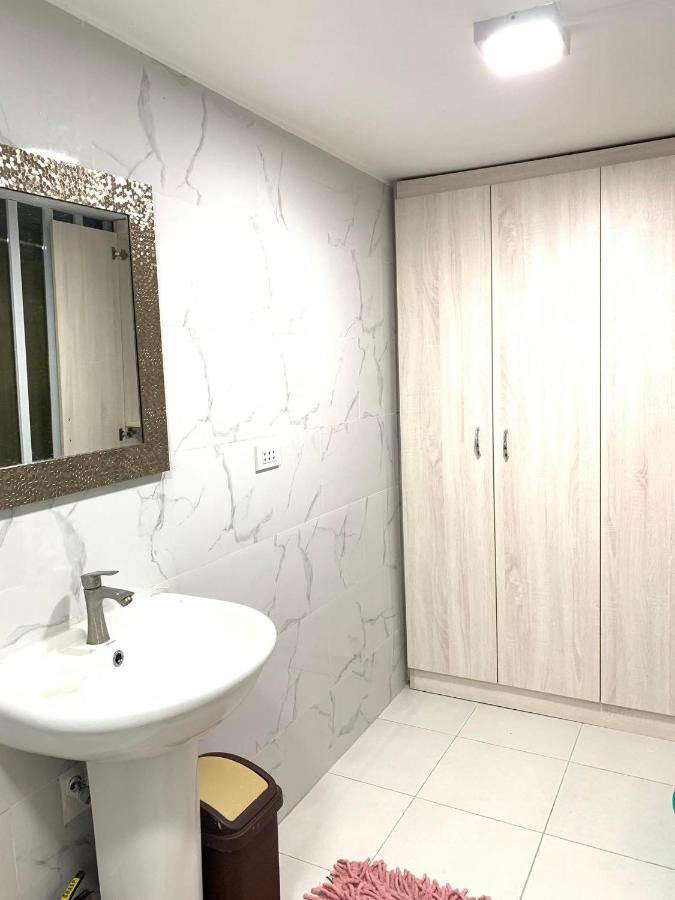 2 Bedroom Condo Unit With City And Mountain View Cebu Eksteriør billede