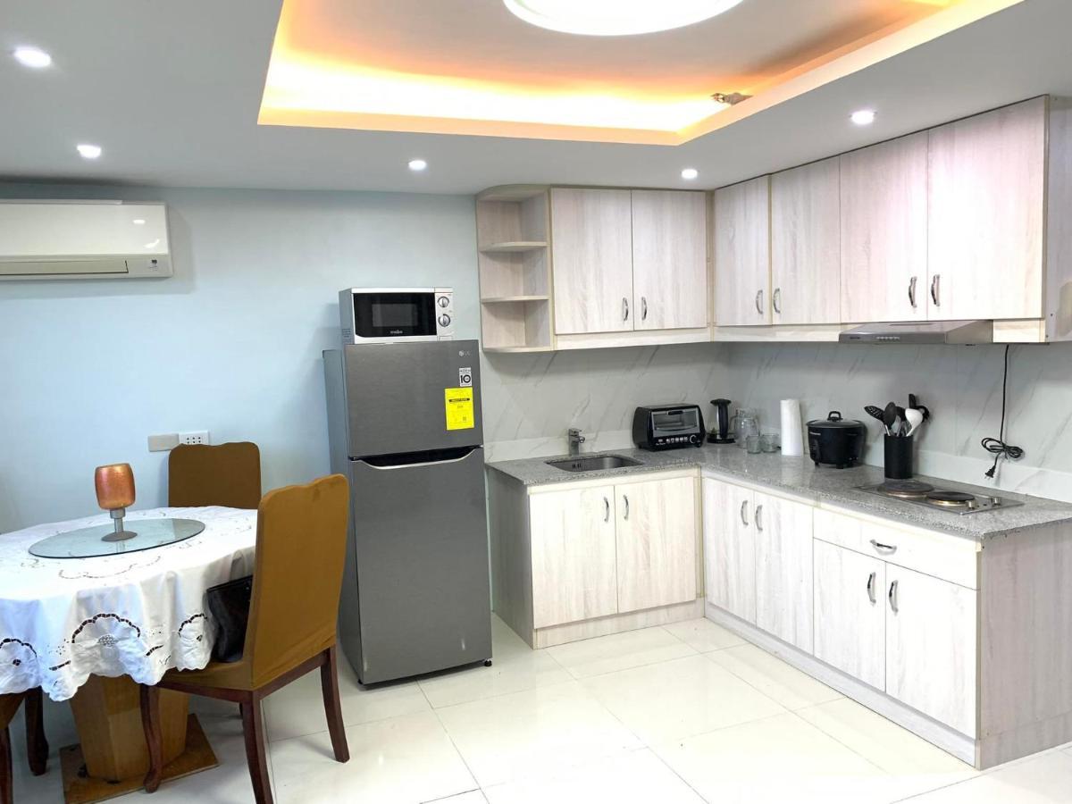 2 Bedroom Condo Unit With City And Mountain View Cebu Eksteriør billede